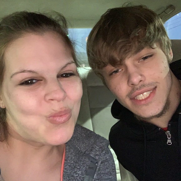 Meet your Posher, Karissa - Picture 1 of 1